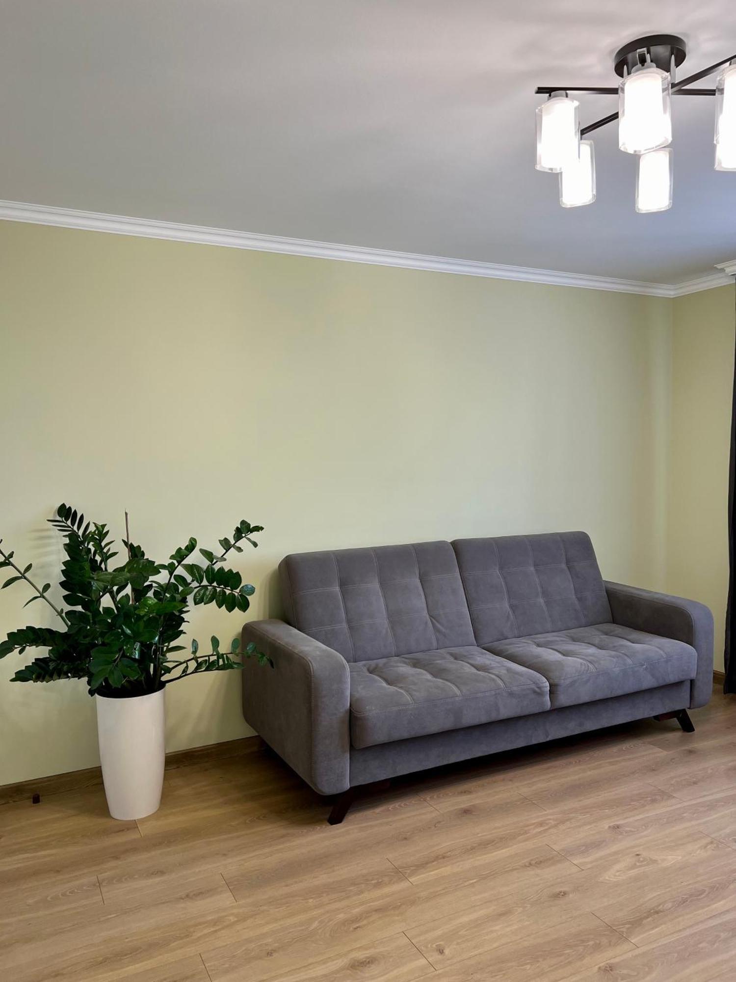Затишна Квартира Біля Парку Центр Міста Ternopil Ngoại thất bức ảnh