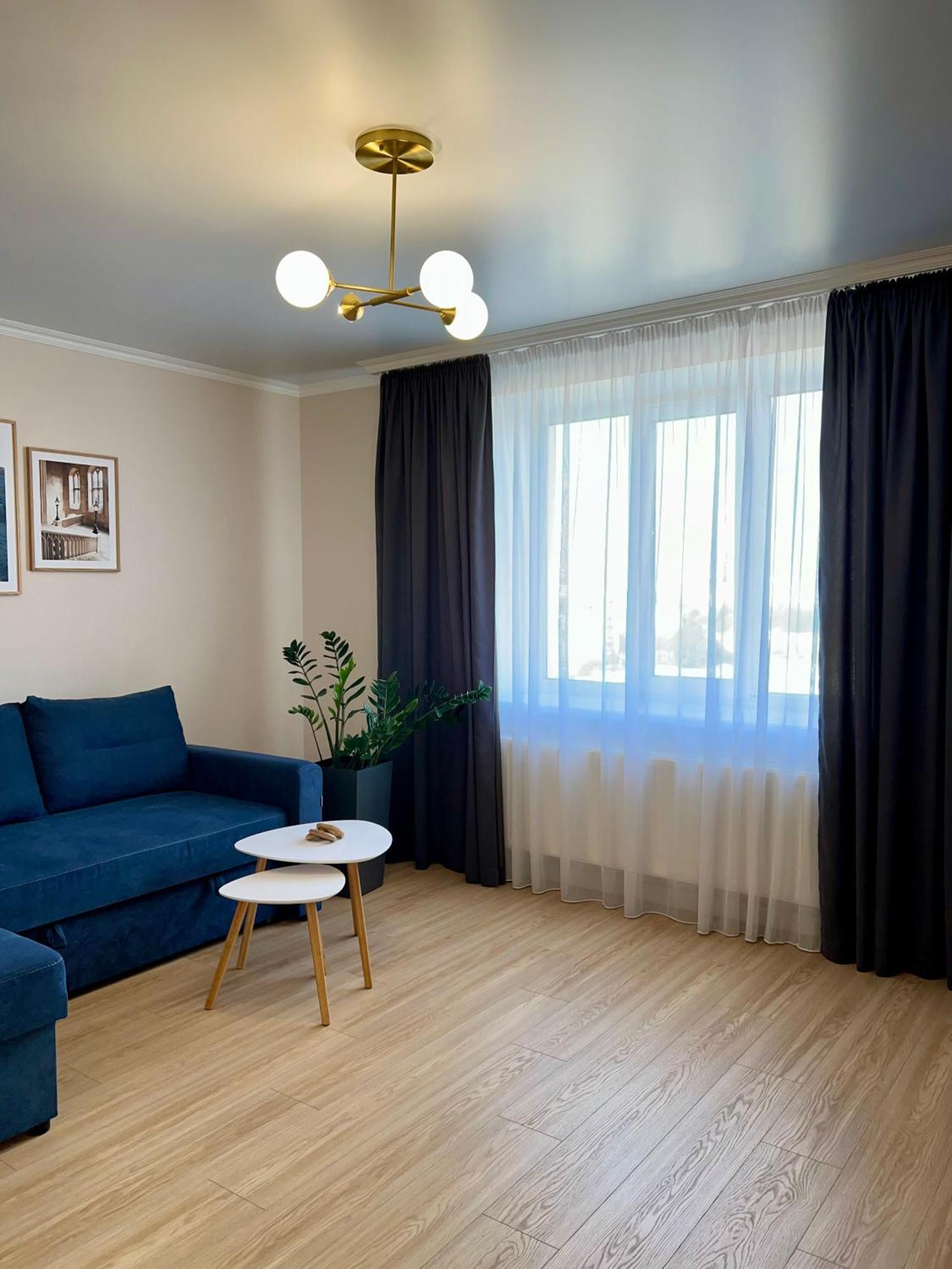 Затишна Квартира Біля Парку Центр Міста Ternopil Ngoại thất bức ảnh